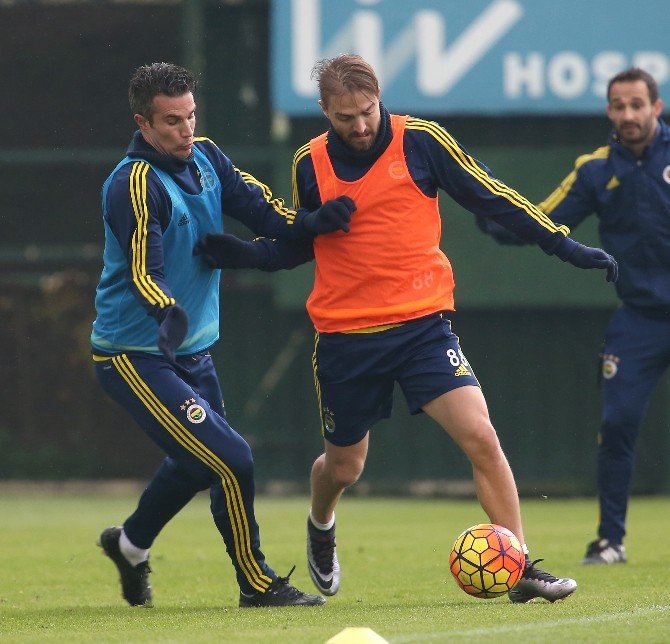Fenerbahçe, Medipol Başakşehir Maçı Hazırlıklarına Başladı