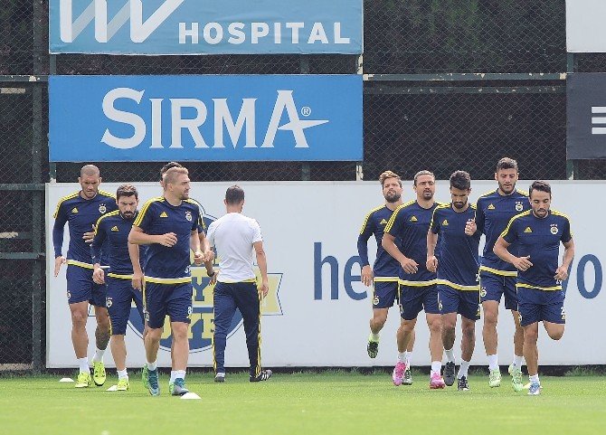 Fenerbahçe’de Dıego Rıbas Ve Abdoulaye Ba Takımla Çalıştı