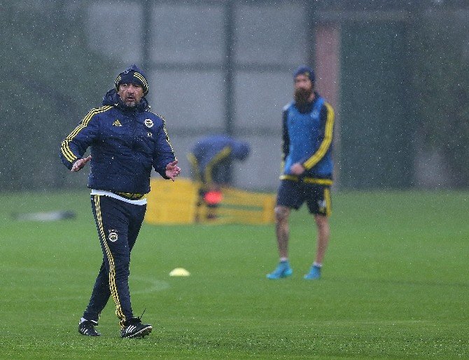 Fenerbahçe, Derbi Hazırlıklarına Başladı