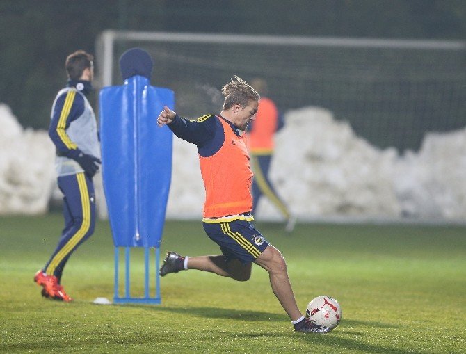Fenerbahçe’de İkinci Yarı Hazırlıkları Başladı
