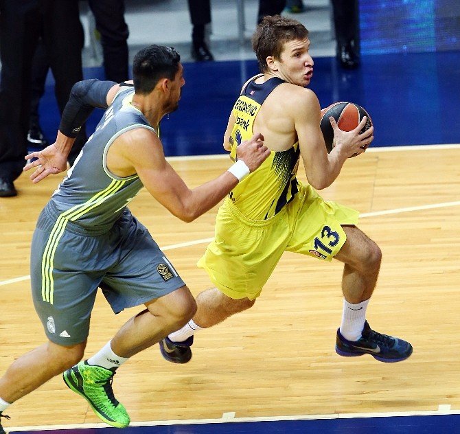 Fenerbahçe, Son Şampiyon Real Madrıd’i Devirdi