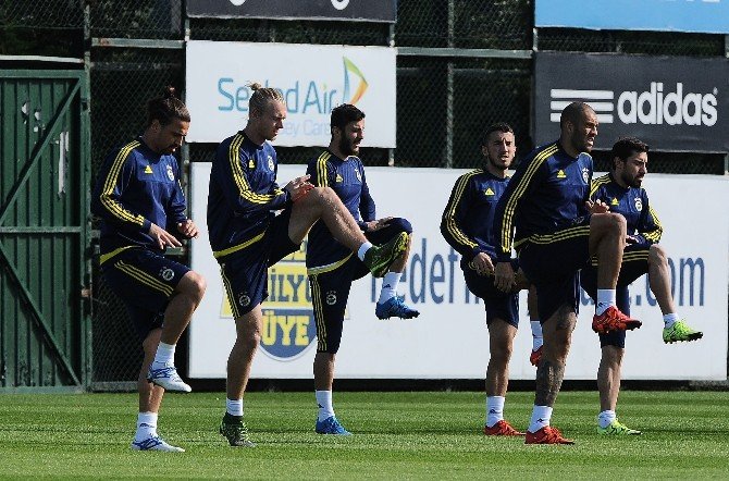 Fenerbahçe, Ajax Maçı Hazırlıklarını Sürdürüyor