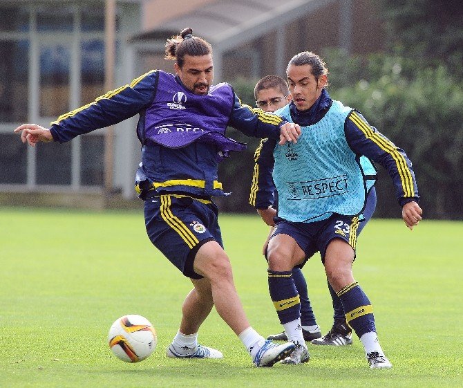 Fenerbahçe, Ajax Maçı Hazırlıklarını Sürdürüyor
