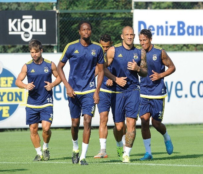 Fenerbahçe, Atromıtos Maçı Hazırlıklarına Başladı