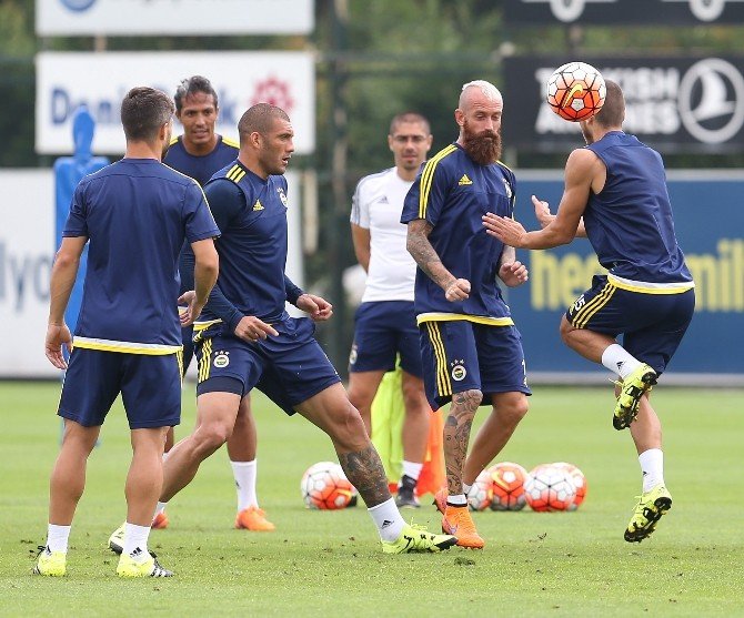 Fenerbahçe, Shakhtar Donetsk Maçı Hazırlıklarını Sürdürüyor