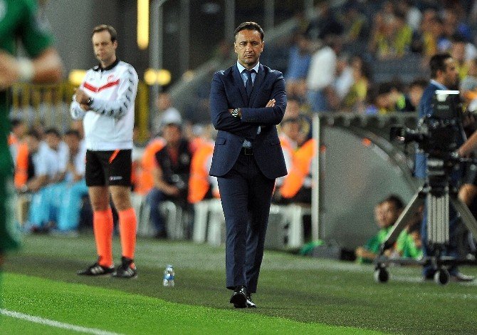 Kadıköy’de Van Persıe - Pereıra Gerilimi