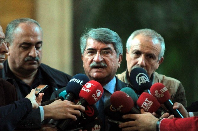 Fikri Sağlar: “Parti Kendi Kimliğine Dönmelidir”