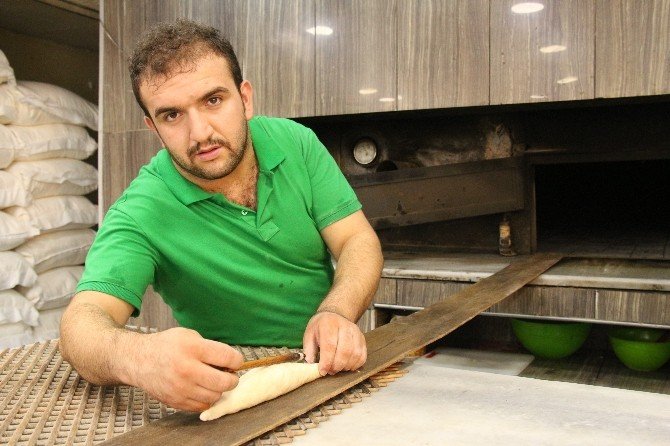 Fırıncılar 1 Ekim’den Sonra O Jiletle Ekmek Çizemeyecek