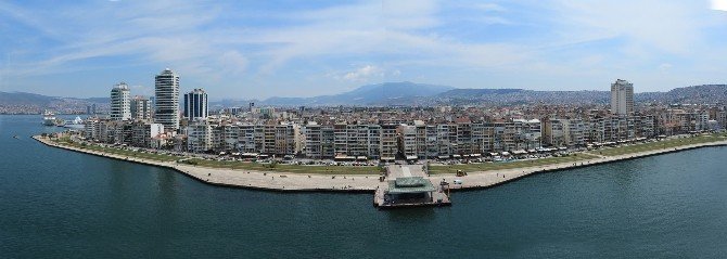 Fitch’den İzmir’e Güzel Haber