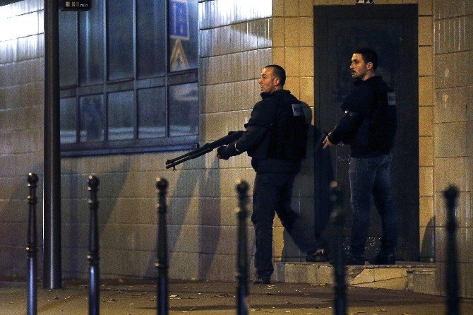 Paris’teki Rehine Krizinde En Az 100 Ölü