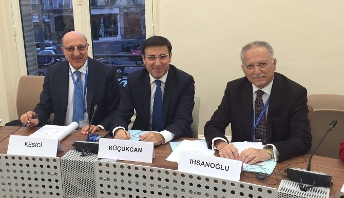 Küçükcan: “Batı Türkiye’yi Takdir Ediyor”