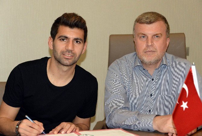 Torku Konyaspor’da Selim Ay’ın Sözleşmesi 3 Yıl Uzatıldı