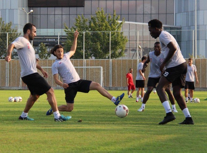 Samsunspor Günü Çift İdmanla Tamamladı