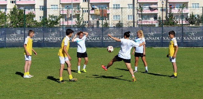 Erzurum’dan Avrupa Liglerine Kadın Antrenör Yetişiyor