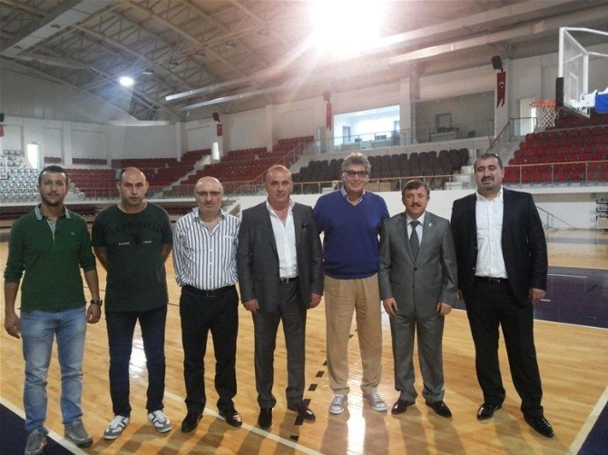 Futsal Milli Maçları İçin Yalova’ya Yeşil Işık