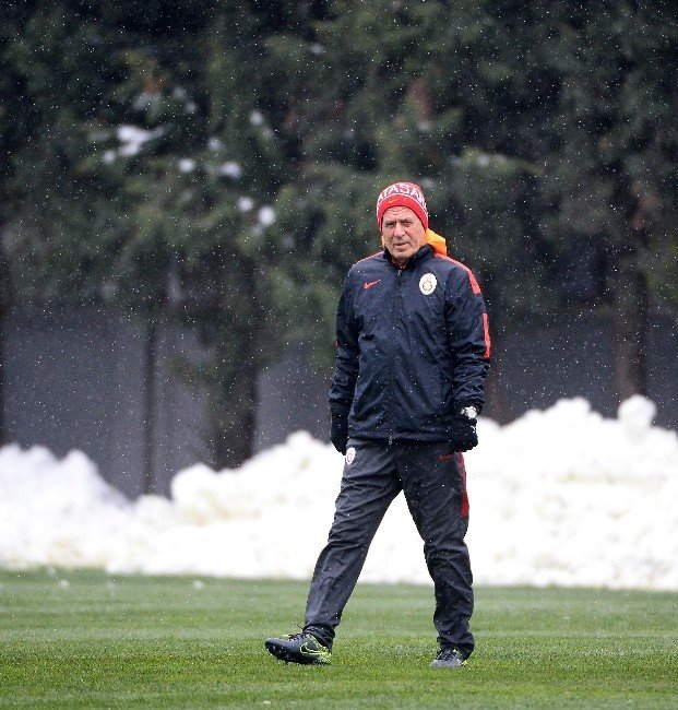 Galatasaray, 2016 Yılının İlk Antrenmanını Yaptı