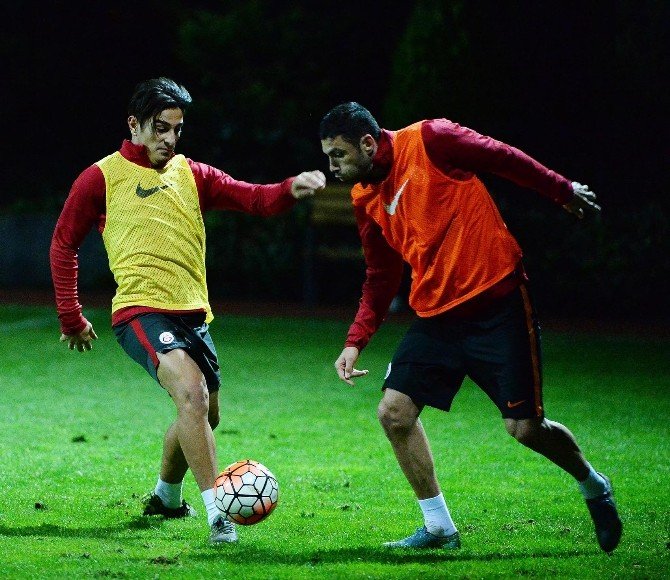 Galatasaray 3 Eksikle Çalıştı
