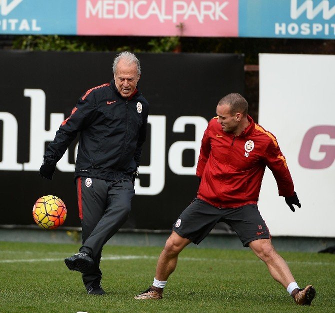 Galatasaray’da Akhisar Belediyespor Maçı Hazırlıkları