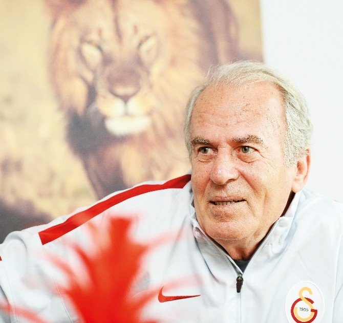 Mustafa Denizli: "İnşallah Avrupa Kupası Tekrar Nasip Olur"