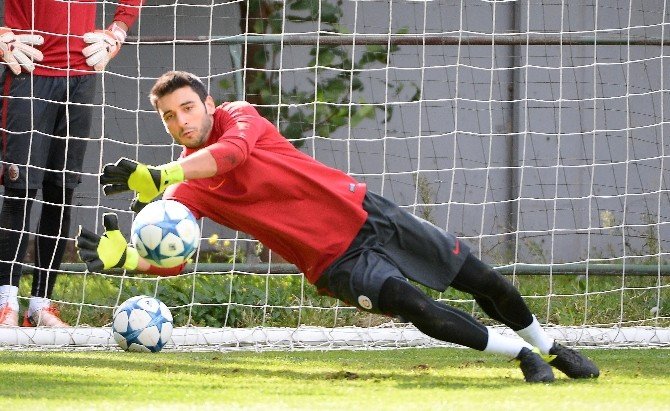 Galatasaray’da Benfıca Hazırlıkları Sürüyor