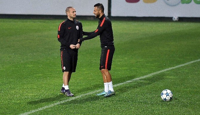 Galatasaray, Benfıca Maçına Hazır