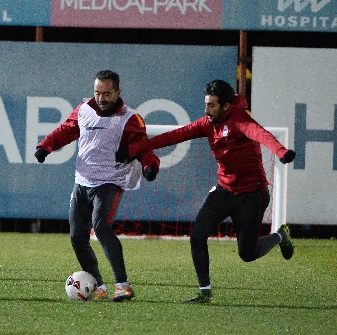 Galatasaray, Akhisar Belediyespor Maçı Hazırlıklarını Tamamladı