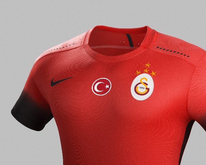 Galatasaray’ın 3. Forması Tanıtıldı