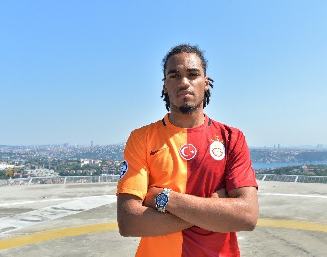 Denayer: "Galatasaray’da Kalmak İsterim"