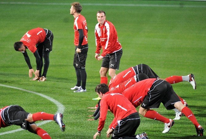Grosskreutz, Stuttgart’ın Antalya Kampında