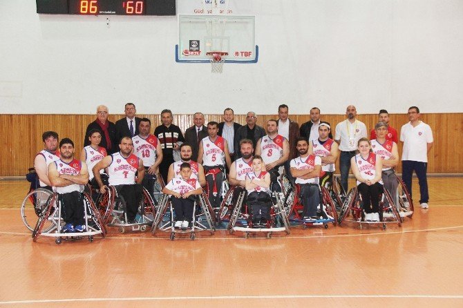 Garanti Tekerlekli Sandalye Basketbol Süper Ligi