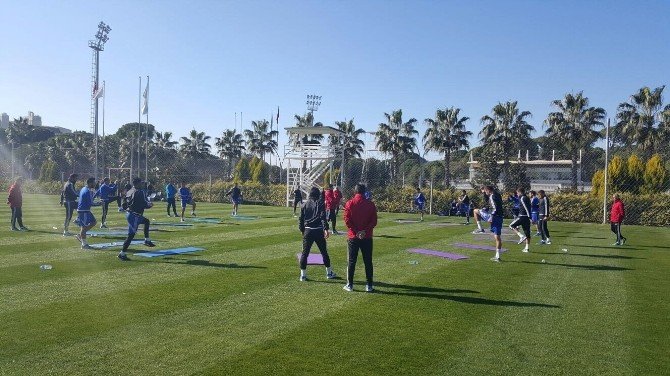 Gaziantep Büyükşehir Belediyespor, Kamp Çalışmalarına Başladı
