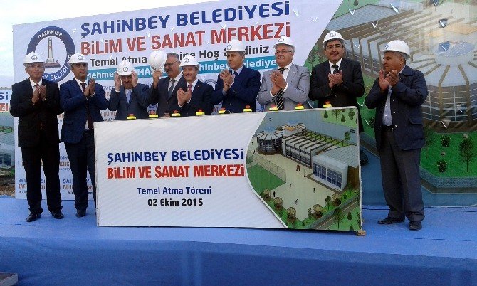 Validen Okul Müdürlerine Eğitim Uyarısı