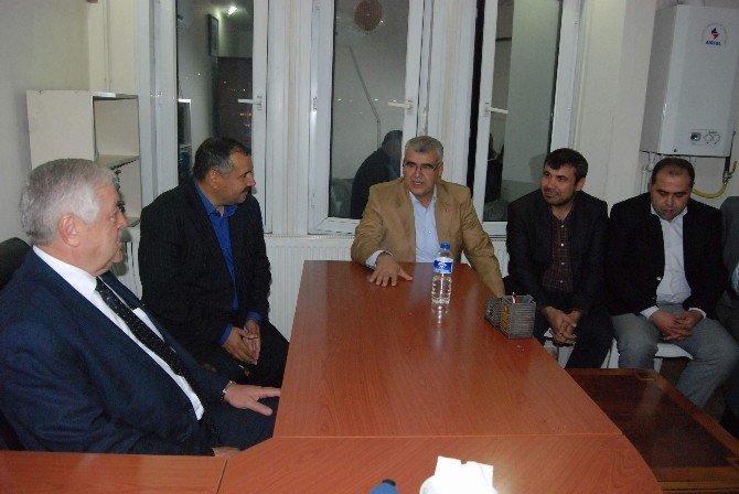 Bozgeyik Ailesi Ak Parti’ye Katıldı