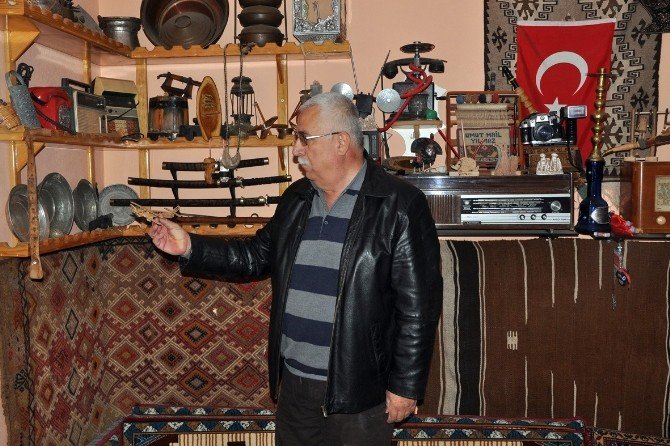 İlkokul Müdürü, Evini Müzeye Çevirdi
