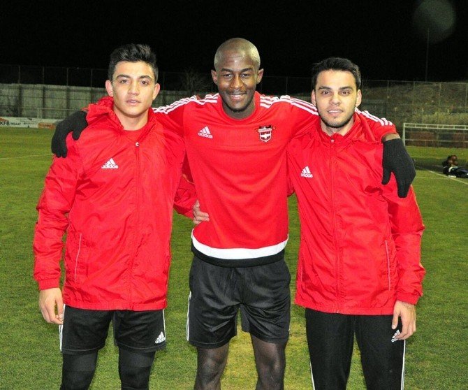 Gaziantepspor’da Yeni Transferler Antrenmana Çıktı