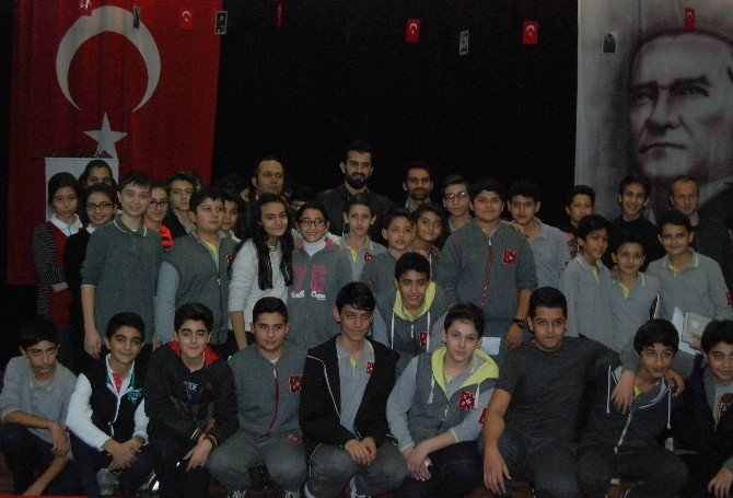 Kolej Öğrencileri Gaziantepspor’un Yıldızlarını Terletti
