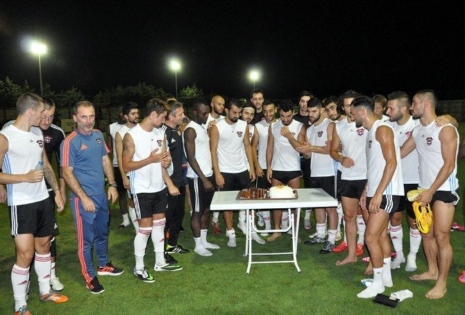 Gaziantepspor’da Çifte Doğum Günü Kutlaması