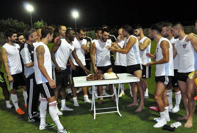 Gaziantepspor’da Çifte Doğum Günü Kutlaması