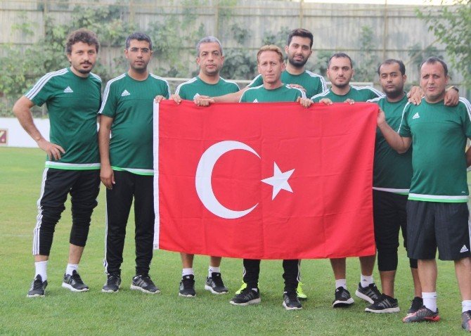 Gaziantepsporlu Futbolcular Ve Teknik Heyetten Anlamlı Mesaj