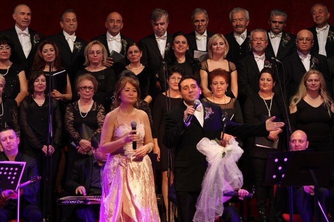 Kursiyerlerden Türk Sanat Müziği Konseri