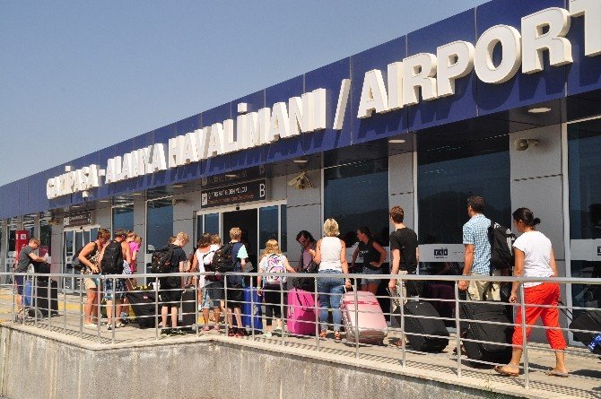 Gazipaşa Alanya Havalimanı’nda Pist Uzatma Çalışması