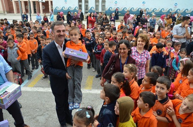 Gemlik Belediyesi’nden Öğrencilere Eğitim Seti