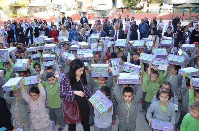 Gemlik Belediyesi’nden Öğrencilere Eğitim Seti