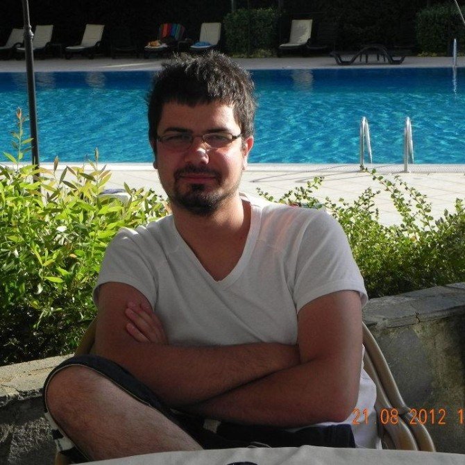 Genç Öğretmen Adayı Beyin Kanamasından Öldü