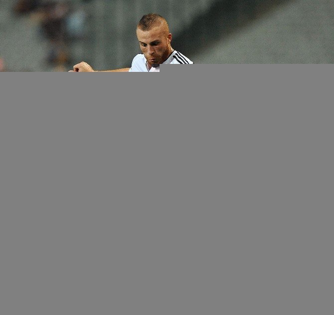 Gökhan Töre Beşiktaş Tarihine Geçti