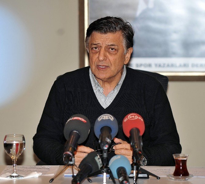 Vural: "Türk Antrenörleri Sürünün"