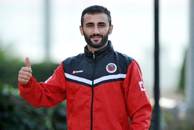 Selçuk Şahin: "Gençlerbirliği’nde Elimden Geleni Yapmaya Çalışacağım"