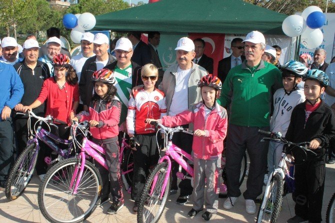 "Mutluluğun Sırrı Sağlık"