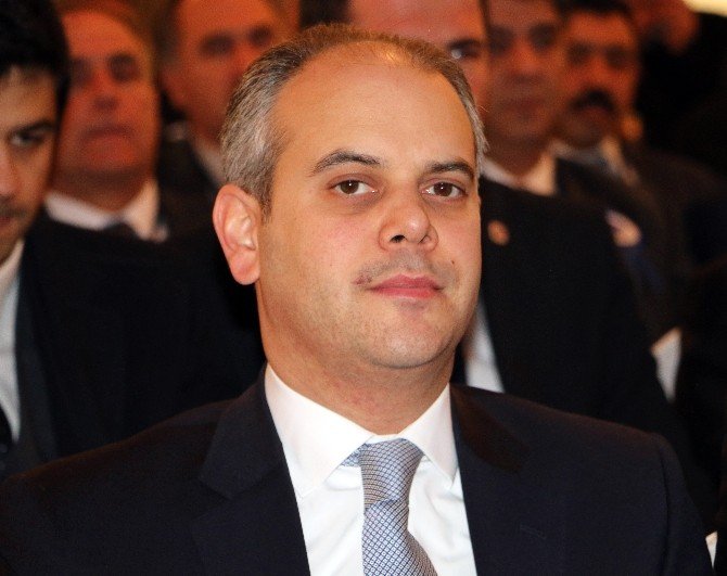 Bakan Kılıç: “Fikirlerin Şiddetle Yan Yana Getirilmesi Kabul Edilemez”