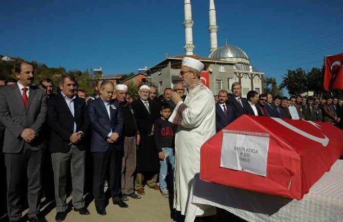 Bakan Çağatay Kılıç, Piyade Er Koca’nın Cenazesine Katıldı